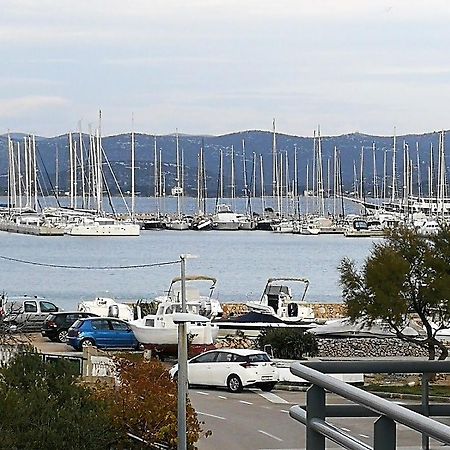 Nautica Apartments Betina  Dış mekan fotoğraf