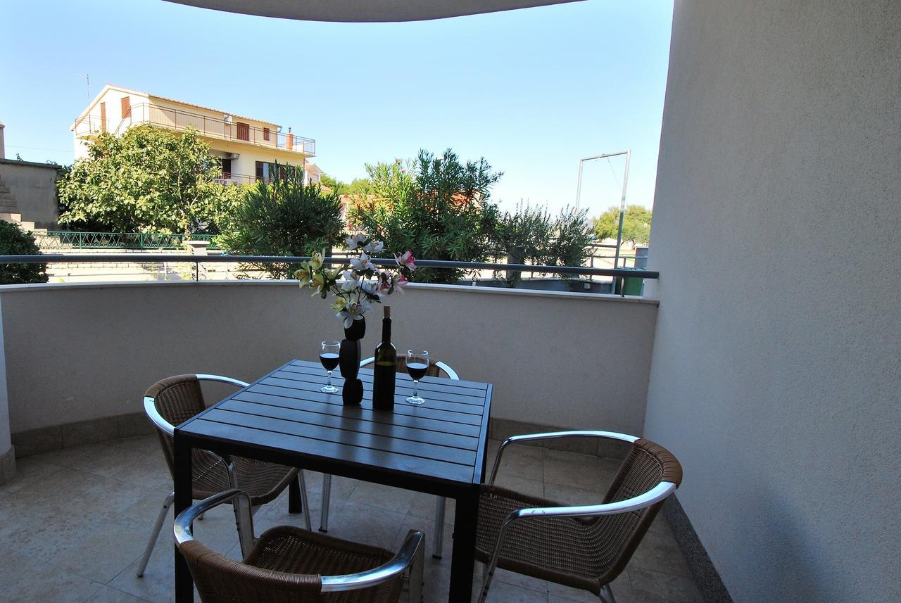 Nautica Apartments Betina  Dış mekan fotoğraf