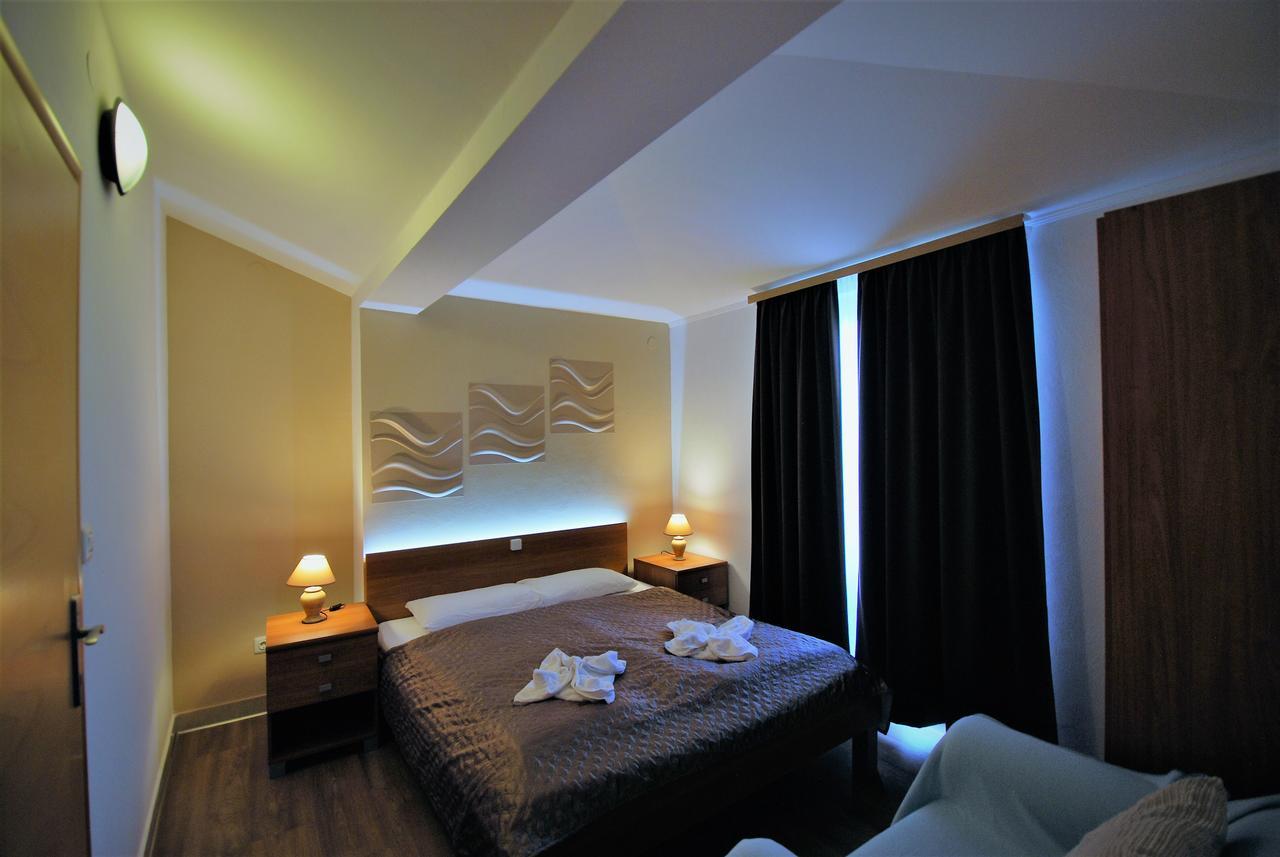 Nautica Apartments Betina  Dış mekan fotoğraf